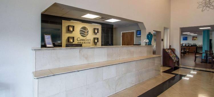 劳德代尔堡西收费高速公路舒适套房酒店(Comfort Inn & Suites Fort Lauderdale West Turnpike)图片