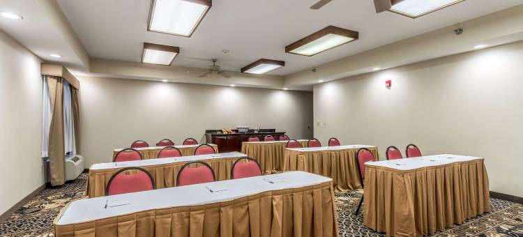 杰克逊珍珠国际机场欢朋酒店(Hampton Inn Jackson/Pearl-Jackson International Airport)图片