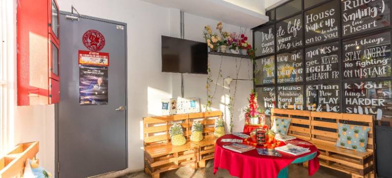 白色阁楼酒店(White Loft Hotel)图片