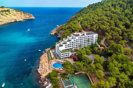 帕拉迪姆隆加海湾酒店 - 仅供成年人(Palladium Hotel Cala Llonga - Adults Only)