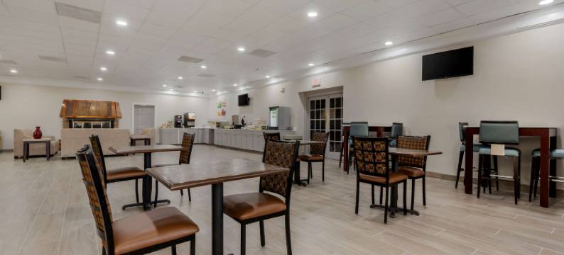 品质套房酒店-新哈特福德-尤蒂卡(Quality Inn & Suites New Hartford - Utica)图片
