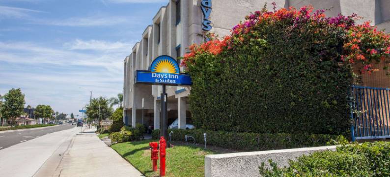 橙市阿纳海姆戴斯酒店(Days Inn by Wyndham Orange Anaheim)图片