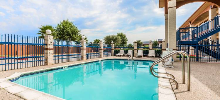 迪金森戴斯酒店(Days Inn by Wyndham Dickinson TX)图片