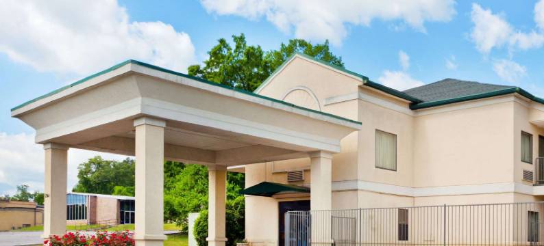 奥格尔索普堡-查特TN区温德姆速8酒店(Super 8 by Wyndham Ft. Oglethorpe GA/Chatt TN Area)图片