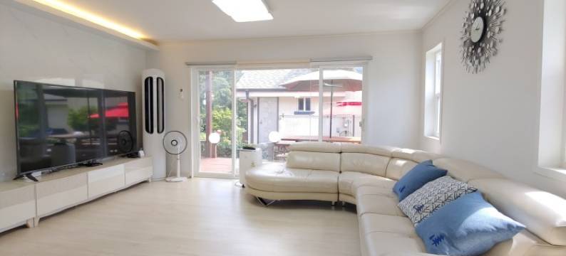 Seogwipo Pyosaenggak Pension图片