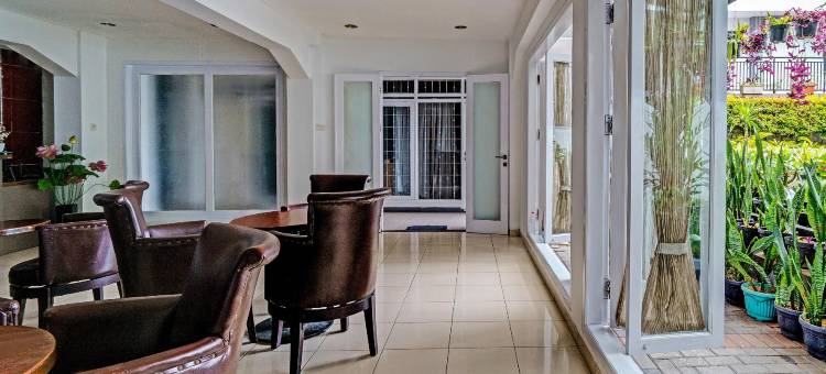 O系列92277塞特拉普里安甘宾馆(Collection O 92277 Setra Priangan Guest House)图片