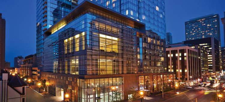 多伦多约克维尔四季酒店(Four Seasons Hotel Toronto)图片