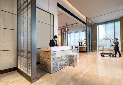 Courtyard by Marriott Shanghai HongqiaoHotel Overview