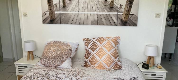 Villa with Swimming Pool 500 m from the Beach图片