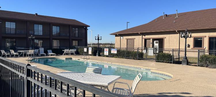 红屋顶套房酒店-萨尔弗斯普林斯(Red Roof Inn & Suites Sulphur Springs)图片