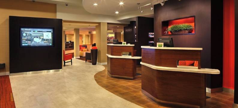 克伦威尔哈特福德万怡酒店(Courtyard Hartford Cromwell)图片