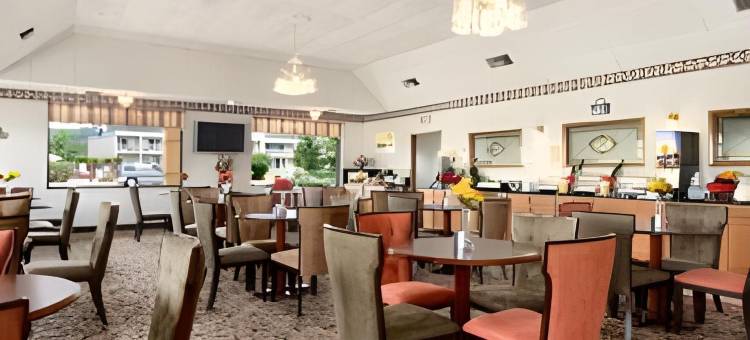 斯汤顿南戴斯酒店(Days Inn by Wyndham Staunton)图片