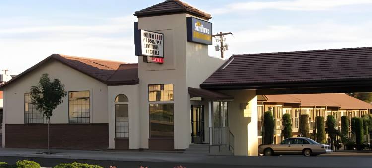 圣乔治北罗德威旅馆 - 近先锋公园(Rodeway Inn St George North - Near Pioneer Park)图片