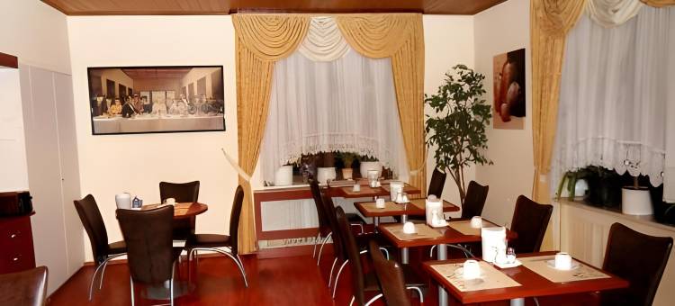 泽木阿德勒酒店(Hotel Zum Adler)图片