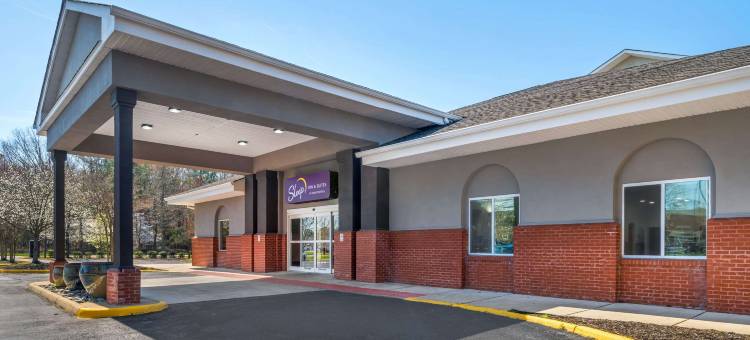 纽波特纽斯市中心区域的舒眠酒店及套房(Sleep Inn & Suites Newport News City Center Area)图片