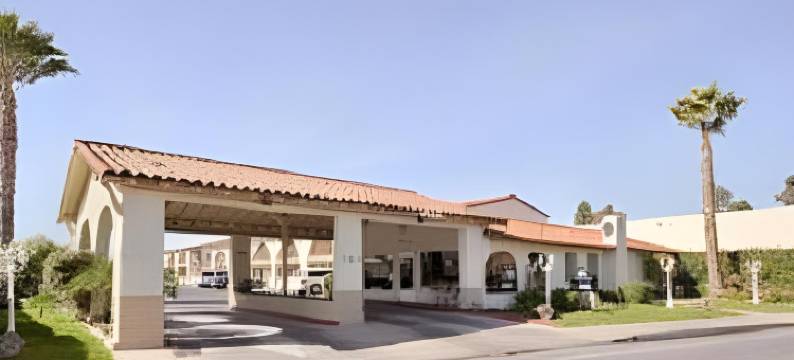 卡马里奥文图拉戴斯酒店(Days Inn by Wyndham Camarillo - Ventura)图片