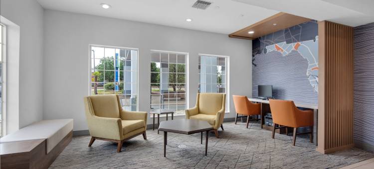 德斯廷E购物中心区智选假日套房酒店(Holiday Inn Express & Suites Destin E - Commons Mall Area)图片