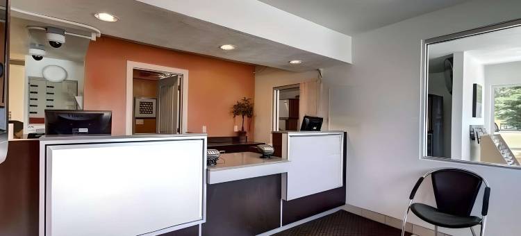 伊克诺旅馆米德维勒(Econo Lodge Midvale)图片