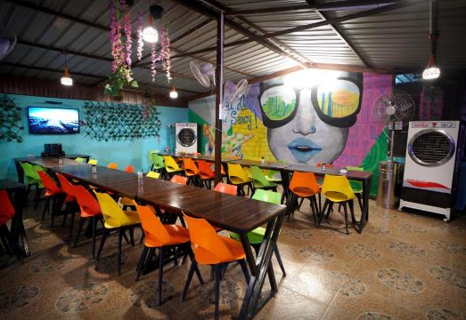 Creek Forest - Riverside Boutique Resort Hotel Overview