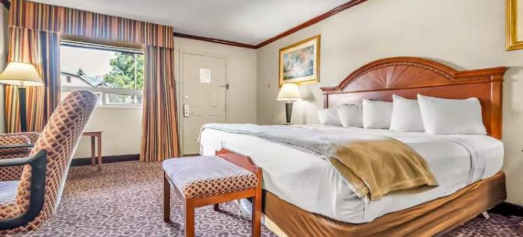 红箭旅馆及套房，温德姆旗下Travelodge(Red Arrow Inn & Suites, a Travelodge by Wyndham)图片