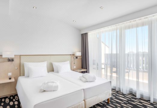 Park Inn by Radisson Sarvar Resort & Spa Hotel Overview