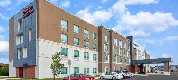 底特律布卢姆菲尔德山欢朋套房酒店(Hampton Inn and Suites by Hilton Bloomfield Hills Detroit)图片