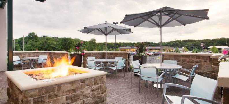 芒特劳雷尔樱桃山SpringHill Suites酒店(SpringHill Suites Mt. Laurel Cherry Hill)图片