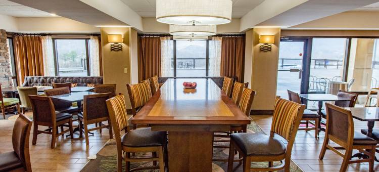 卡利维尔I-75/科夫湖州立公园希尔顿欢朋酒店(Hampton Inn Caryville-I-75/Cove Lake State Park)图片