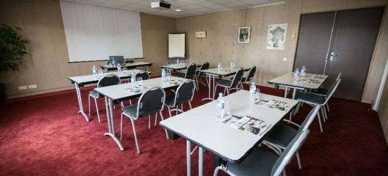 雷恩卡斯特布里特酒店(Brit Hotel Rennes le Castel)图片