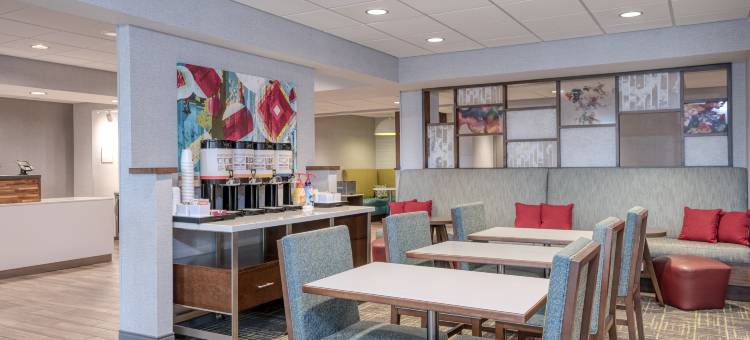 克利夫兰机场泰德曼路欢朋酒店(Hampton Inn Cleveland-Airport/Tiedeman Rd)图片