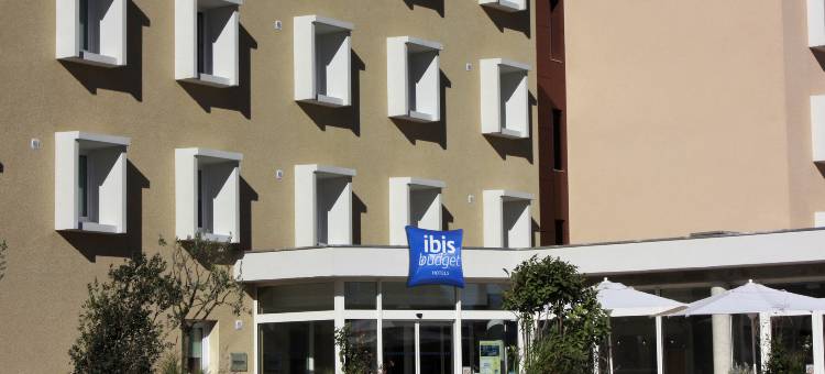 宜必思勒普赞罗纳河谷酒店(Ibis Loriol le Pouzin)图片