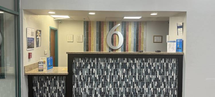 佐治亚萨凡纳 - 盖特韦及 I-95 6 号汽车旅馆(Motel 6 Savannah, GA - Gateway & I-95)图片