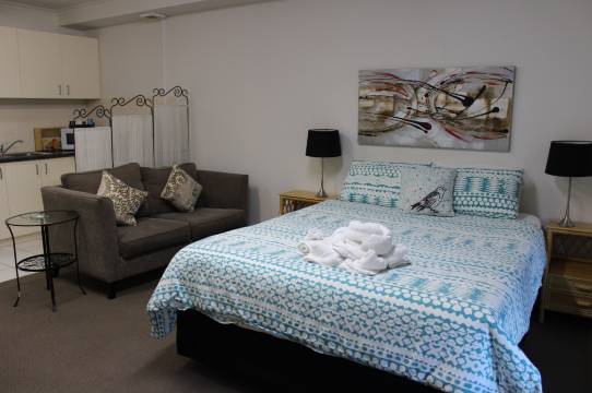 巴克斯山坎特贝瑞花园开放式公寓酒店(Box Hill Studios at Canterbury Gardens)