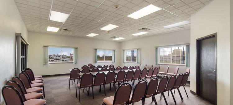 罗斯柴尔德6号汽车旅馆(Motel 6 Rothschild, WI)图片