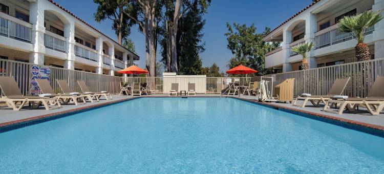 千橡树南6号汽车旅馆(Motel 6 Thousand Oaks, CA)图片