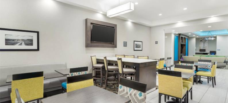 沃勒贝斯特韦斯特优质酒店(Best Western Plus Waller Hotel)图片