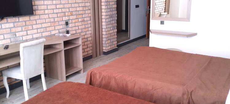 Chalet Khione (Metinoğlu 膳宿公寓) 萨里卡米什(Metinoglu Pansiyon (Chalet Khione) Sarıkamıs)图片