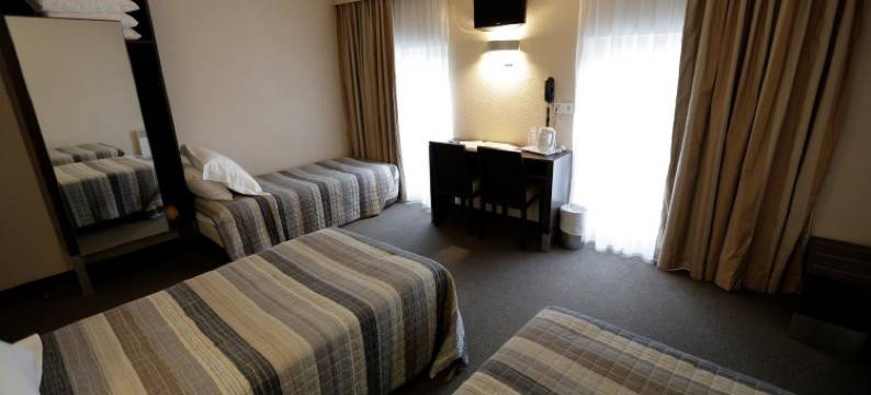 小卡波拉尔酒店(Hôtel Au Petit Caporal)图片