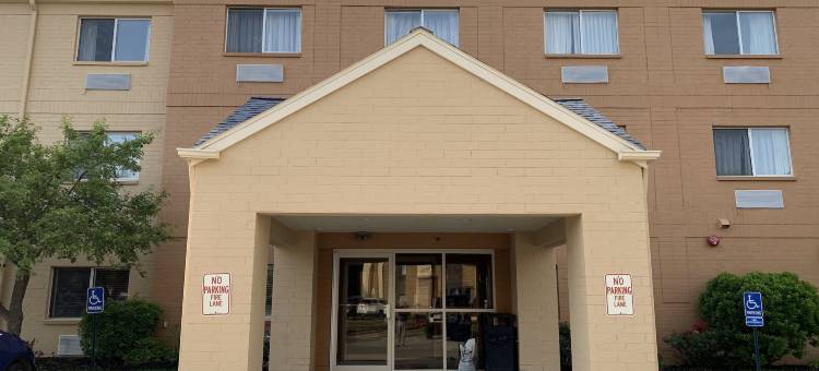 克拉丽奥酒店费尔伯恩 - 代顿近赖特帕特森(Clarion Inn Near Wright Patterson - Dayton)图片