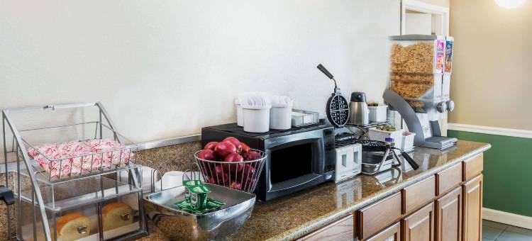 麦迪逊-里奇兰地区温德姆速8酒店(Super 8 by Wyndham Madison/Ridgeland Area)图片