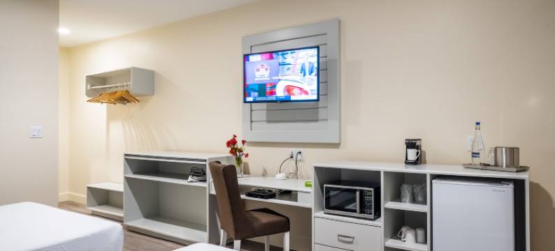 福莱施顿利拉斯别墅汽车旅馆(Leelas Villa Inn Flesherton)图片