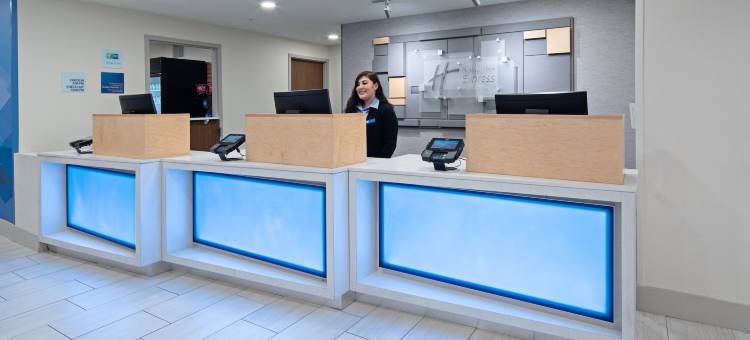 西雅图-西塔克机场智选假日套房酒店(Holiday Inn Express & Suites Seattle-Sea-Tac Airport)图片