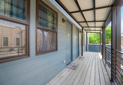 East Austin Condo - 2 Bedrooms & Parking Hotel Overview