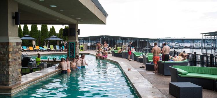 卡姆登湖度假酒店(Camden on the Lake Resort)图片