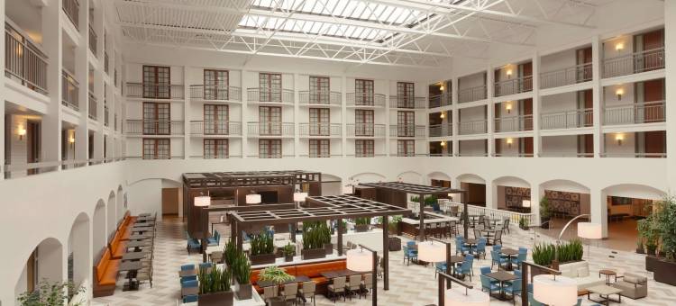 希尔顿安泊酒店-圣路易斯奥比斯波(Embassy Suites by Hilton San Luis Obispo)图片