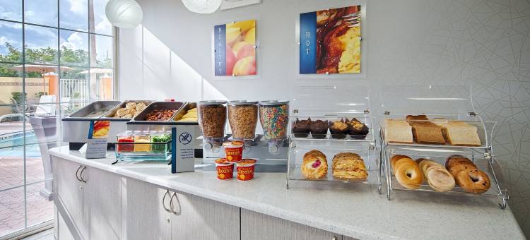 迈尔斯堡贝斯特韦斯特套房酒店(Best Western Fort Myers Inn  Suites)图片