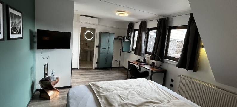 泽耶根布鲁赫餐厅酒店(Ziegenbruch's Hotel & Restaurant)图片