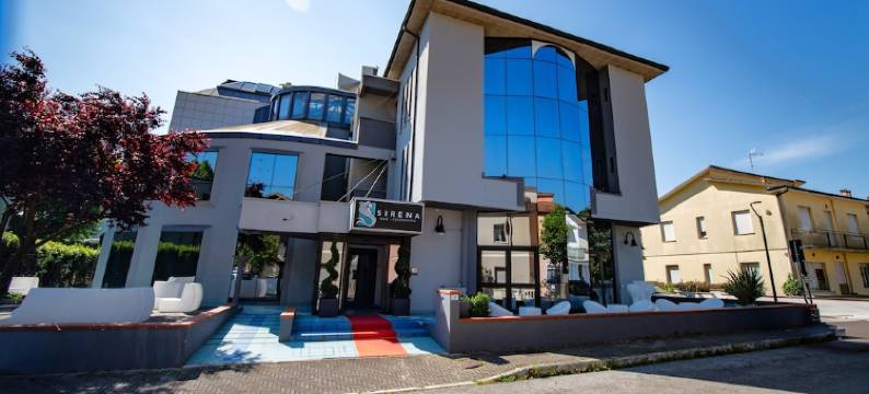 瑟琳娜酒店(Hotel Sirena - B&B e Cucina)图片