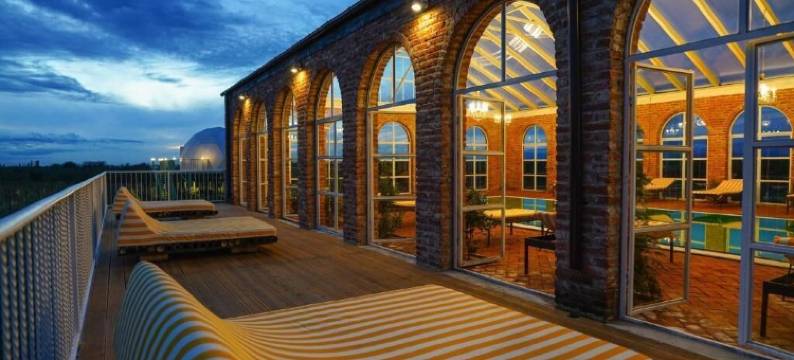 瓦尔茨克城堡(Chateau Vartsikhe)图片