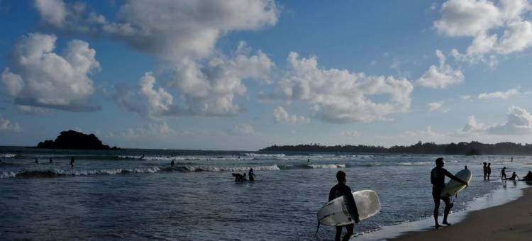 快乐的吊床，韦利加马(Happy Hammocks, Weligama Beach - Sri Lanka)图片